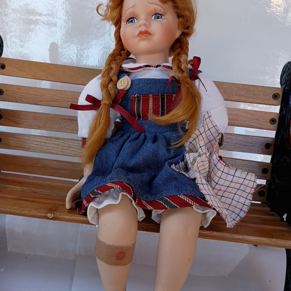 Ashley Belle Collection Porcelain dolls Andrew and Ramona - Picture 16 of 16